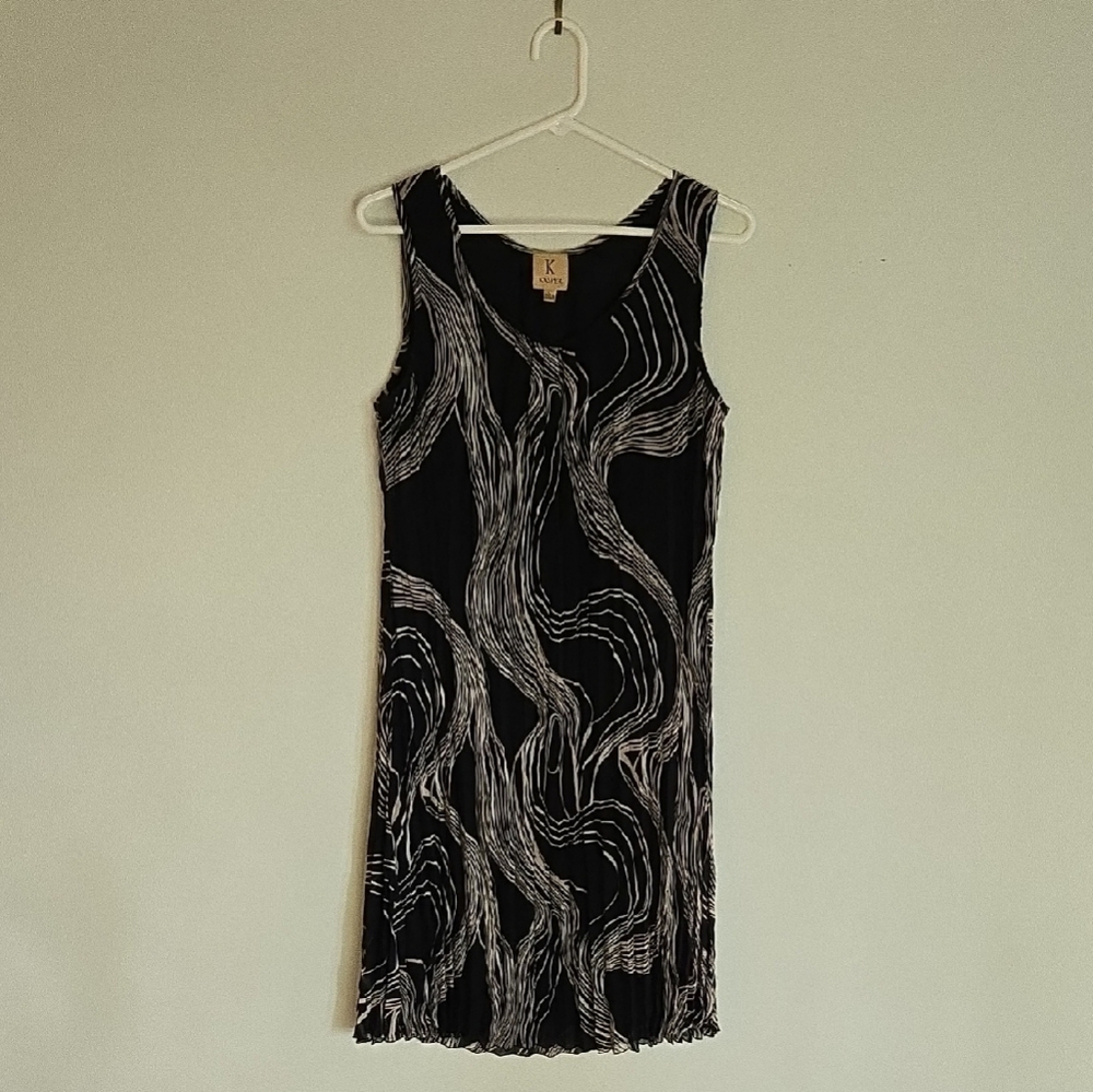 Kasper Black and White Bodycon Mini Dress